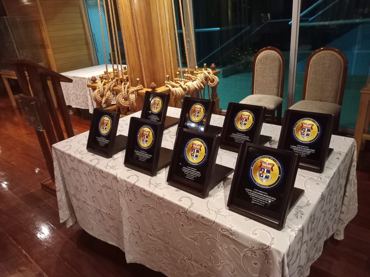 Premiaciones y Promocionales en Cartagena placa fuerza